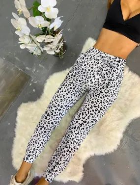 SNOW LEOPARD JOGGERS