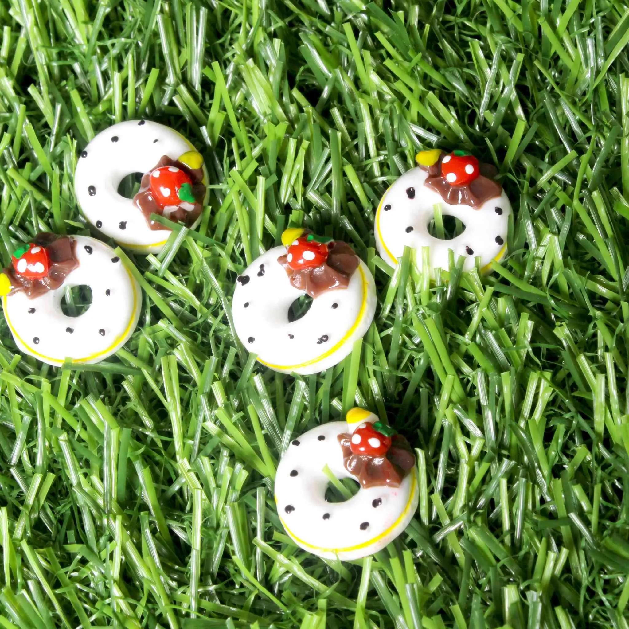 Sweet Escape: Flat Back Donut Cabochons for DIY Fun (10 Pcs)