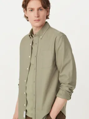 The Jasper Oxford Shirt in Vetiver Green